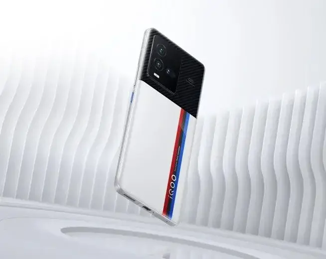Смартфон Vivo IQOO 10 12/256Gb White (Белый)