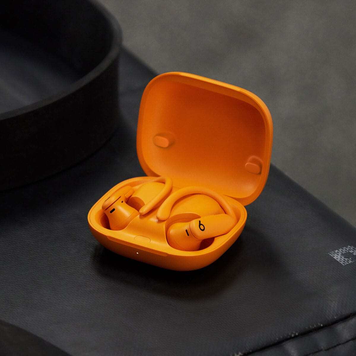 Beats Powerbeats Pro 2 Electric Orange (Оранжевый)